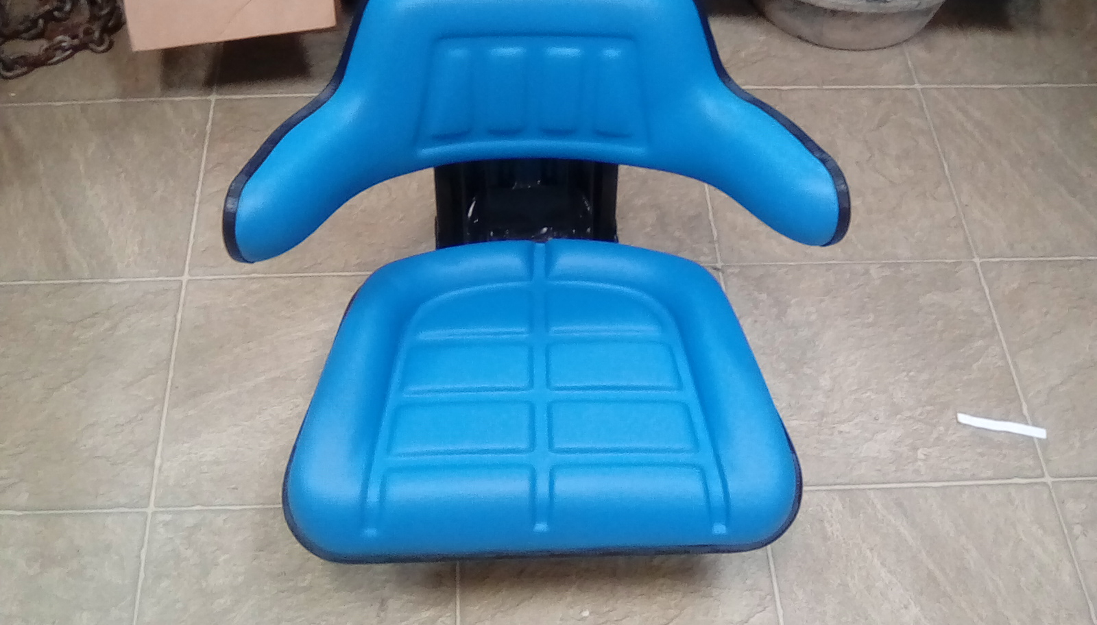 TISCO TRACTOR SEAT (NEW) BLUE , BLACK , OR YELLOW-image